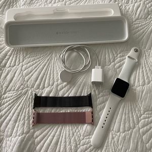 Apple Watch Sport 7000 Series Aluminum White 🤍